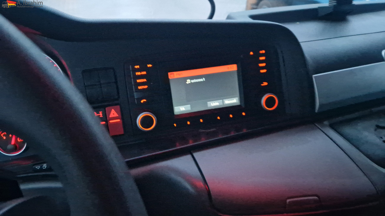 MAN 18.480 TGX XLX Retarder 2x Tank deutsches Fahrzeug - Tracteur routier: photos 5 MAN 18.480 TGX XLX Retarder 2x Tank deutsches Fahrzeug - Tracteur routier: photos 5