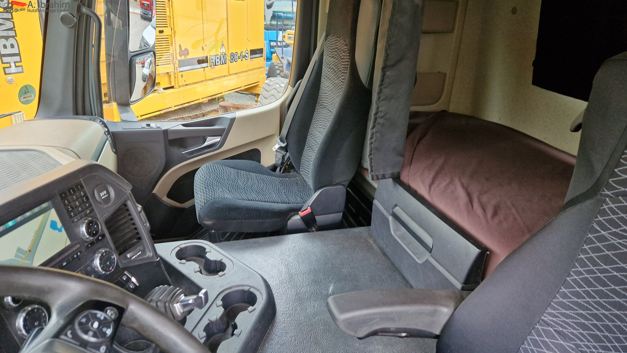 Mercedes-Benz 1840 Actros, 3x vorhanden, identisch deutsche Fahrzeuge einsatzbereit - Tracteur routier: photos 3 Mercedes-Benz 1840 Actros, 3x vorhanden, identisch deutsche Fahrzeuge einsatzbereit - Tracteur routier: photos 3