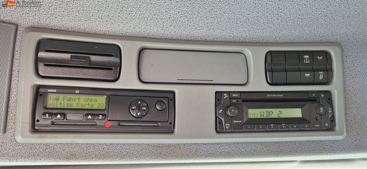 Mercedes-Benz 1841 Kran HIAB 166Bj. 2016 Funk FB ,mp3 - Tracteur routier: photos 3 Mercedes-Benz 1841 Kran HIAB 166Bj. 2016 Funk FB ,mp3 - Tracteur routier: photos 3