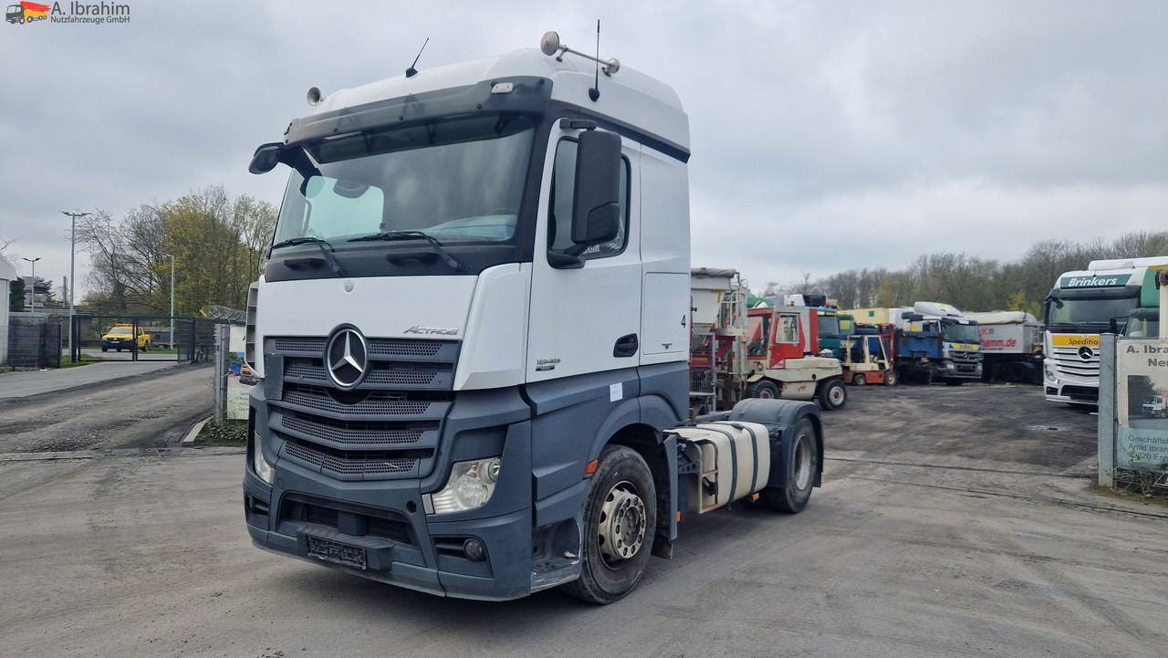 Mercedes-Benz 1845 Kipphydraulik - Tracteur routier: photos 1 Mercedes-Benz 1845 Kipphydraulik - Tracteur routier: photos 1
