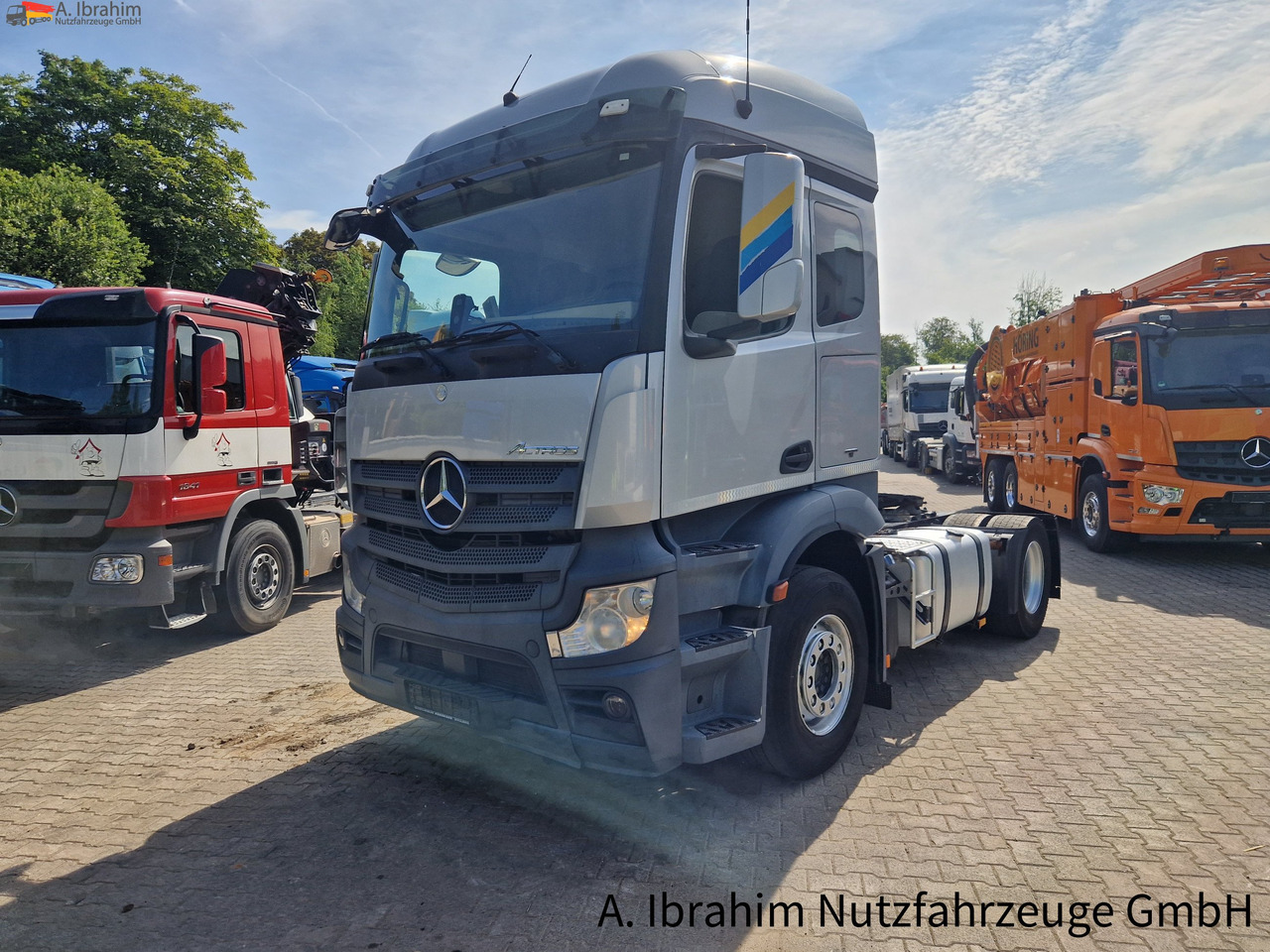Mercedes-Benz 1845 Retarder, Klima, Navi Schneeketten, Euro 5 - Tracteur routier: photos 1 Mercedes-Benz 1845 Retarder, Klima, Navi Schneeketten, Euro 5 - Tracteur routier: photos 1