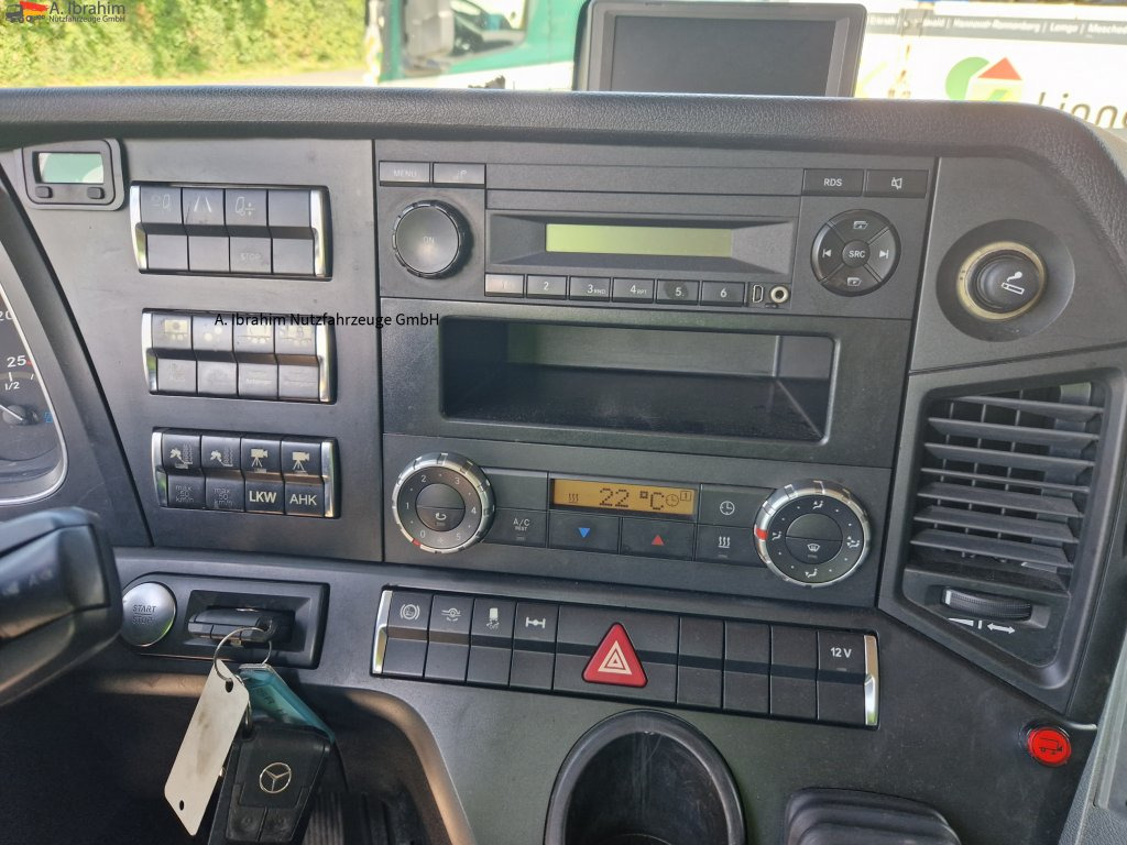 Mercedes-Benz 1845 Retarder, Klima, Navi Schneeketten, Euro 5 - Tracteur routier: photos 3 Mercedes-Benz 1845 Retarder, Klima, Navi Schneeketten, Euro 5 - Tracteur routier: photos 3
