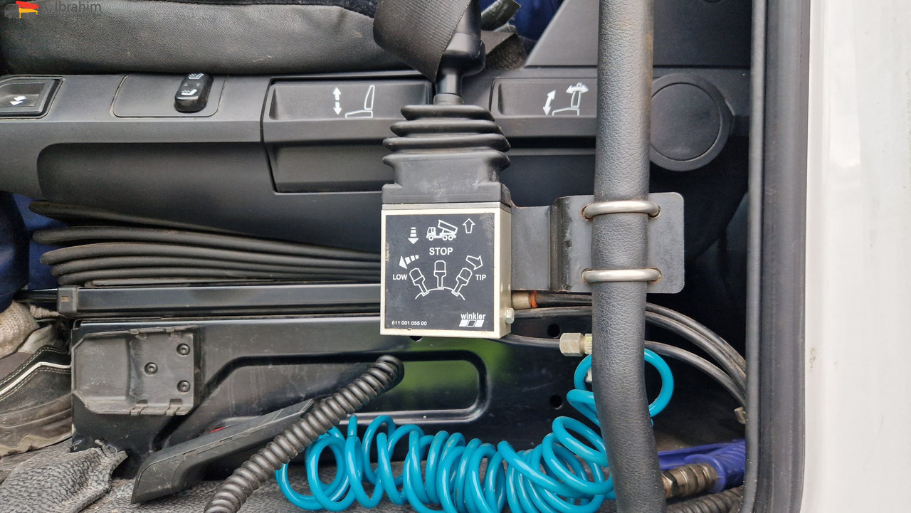 Mercedes-Benz DB 1842, Kipphydraulik - Tracteur routier: photos 3 Mercedes-Benz DB 1842, Kipphydraulik - Tracteur routier: photos 3