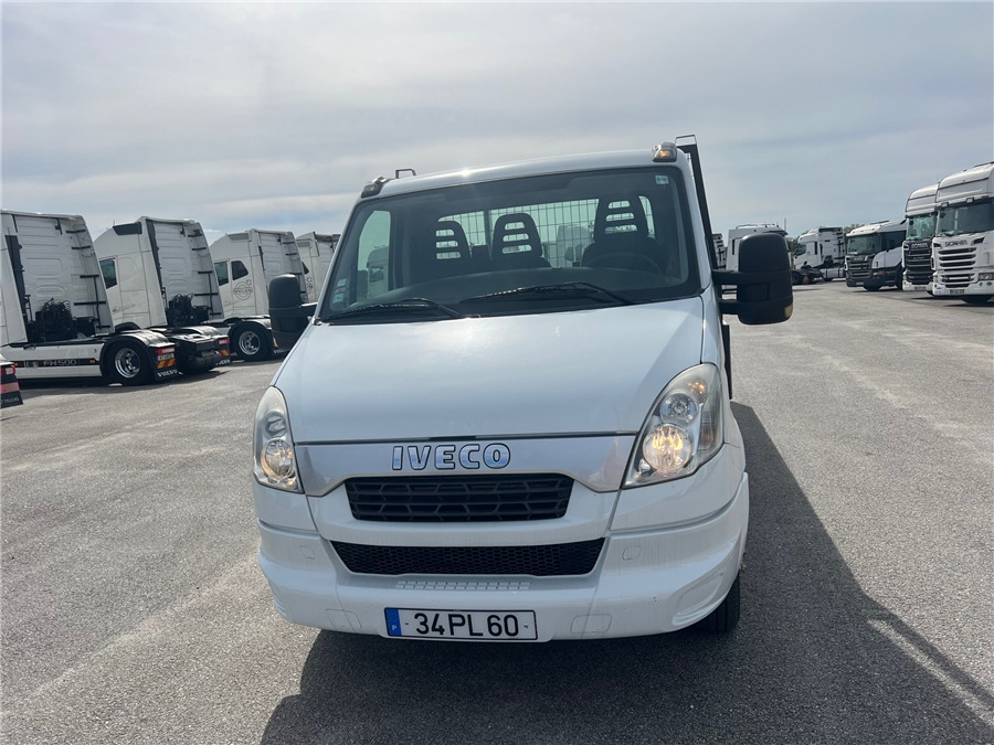 Iveco 35C17 - Fourgon plateau: photos 2 Iveco 35C17 - Fourgon plateau: photos 2