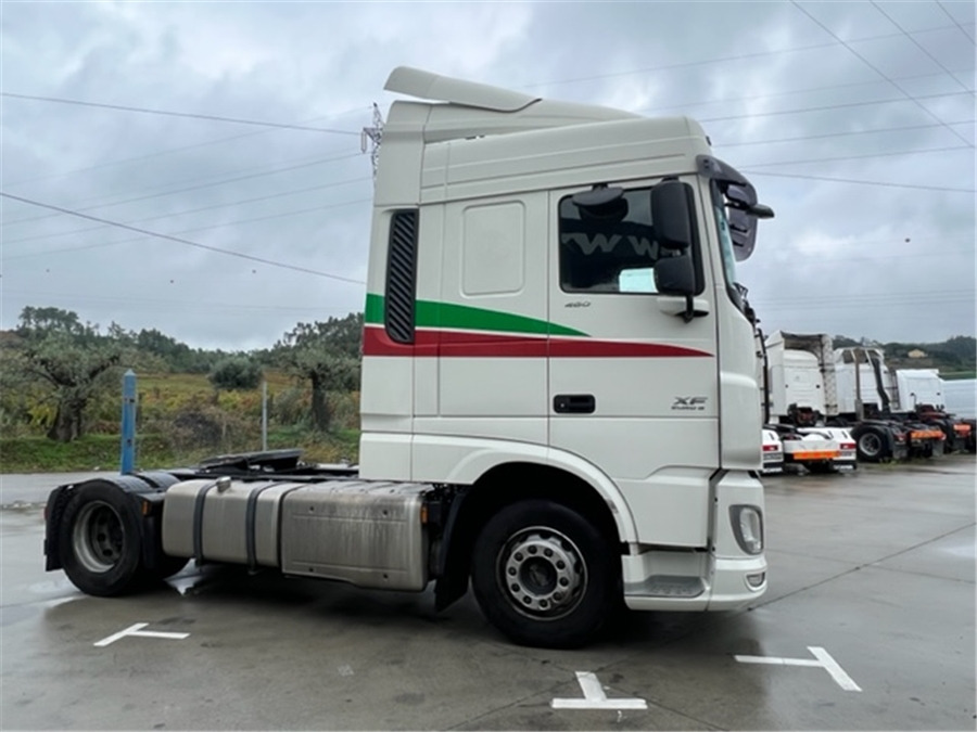 DAF XF 460 - Tracteur routier: photos 5 DAF XF 460 - Tracteur routier: photos 5