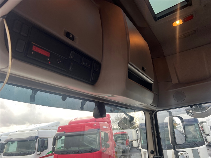 Tracteur routier DAF XF 510: photos 8