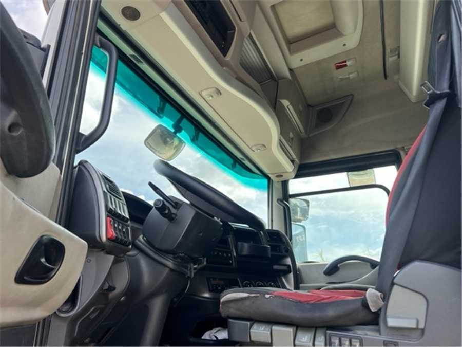 Renault AE 480 - Tracteur routier: photos 5 Renault AE 480 - Tracteur routier: photos 5