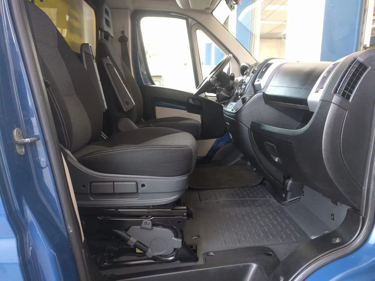 FIAT DUCATO MAXI 35 - Fourgon: photos 4 FIAT DUCATO MAXI 35 - Fourgon: photos 4