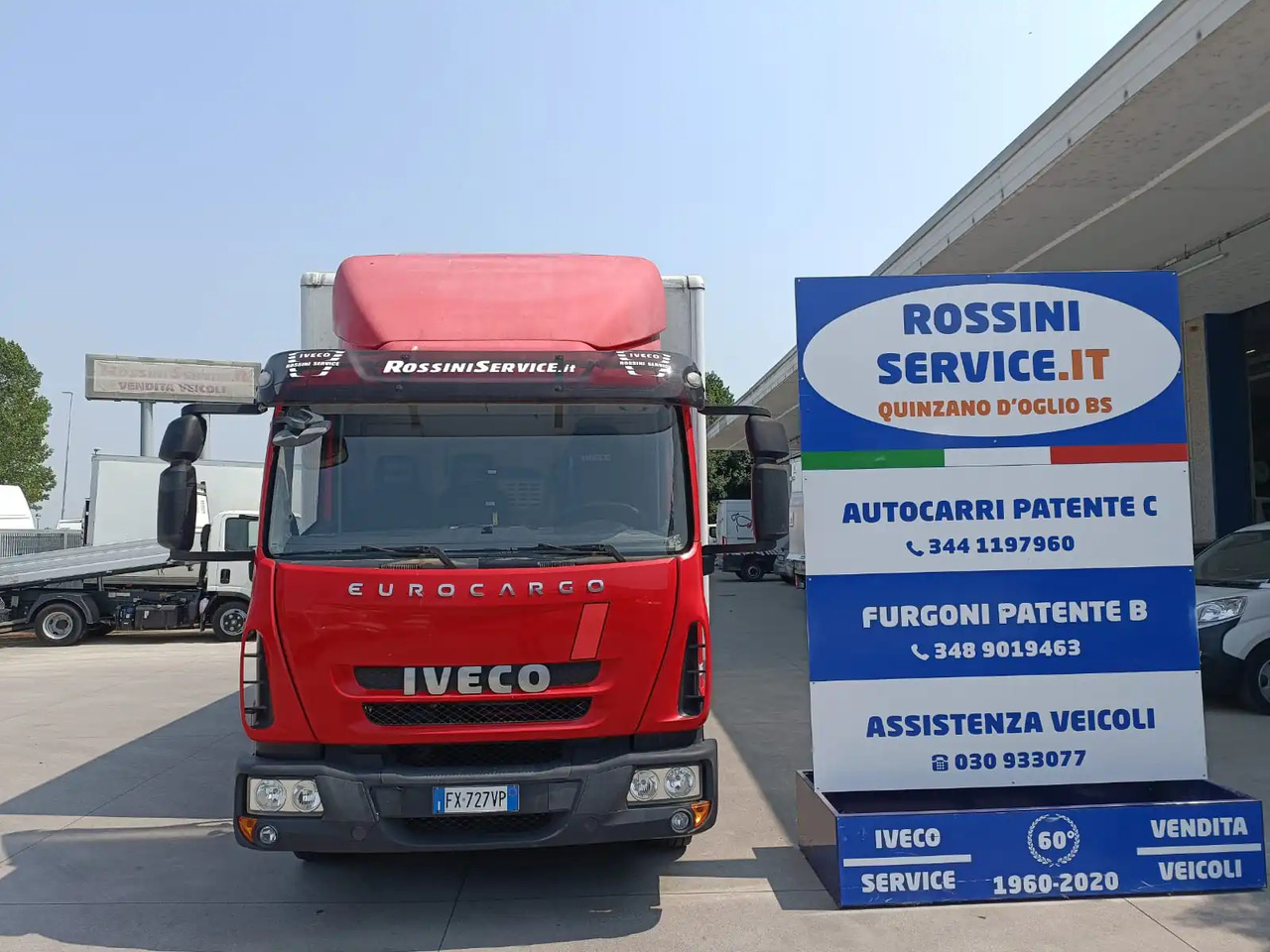 IVECO EUROCARGO 120EL22 - Camion fourgon: photos 2 IVECO EUROCARGO 120EL22 - Camion fourgon: photos 2
