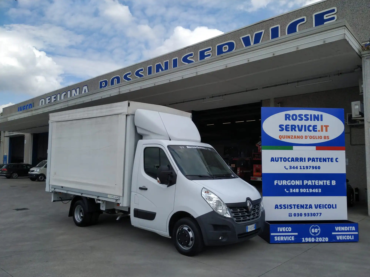RENAULT MASTER L3XL T35 - Véhicule utilitaire plateau baché: photos 2 RENAULT MASTER L3XL T35 - Véhicule utilitaire plateau baché: photos 2