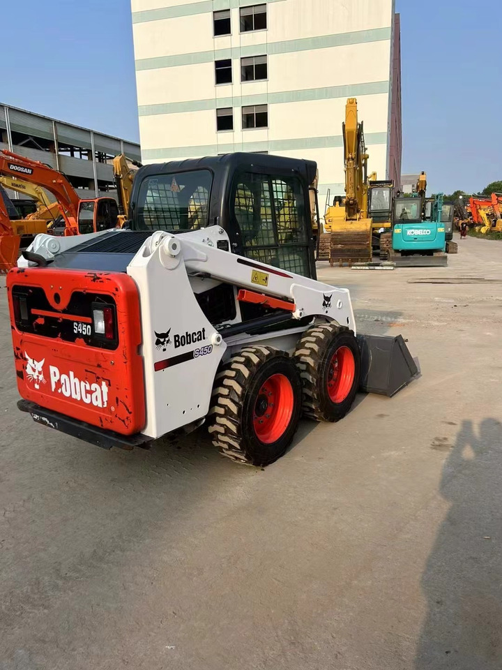 Bobcat S450 - Mini chargeuse: photos 3 Bobcat S450 - Mini chargeuse: photos 3