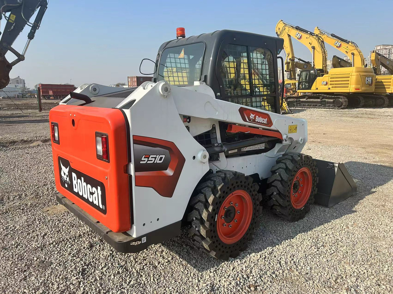 Bobcat S510 - Mini chargeuse: photos 1 Bobcat S510 - Mini chargeuse: photos 1