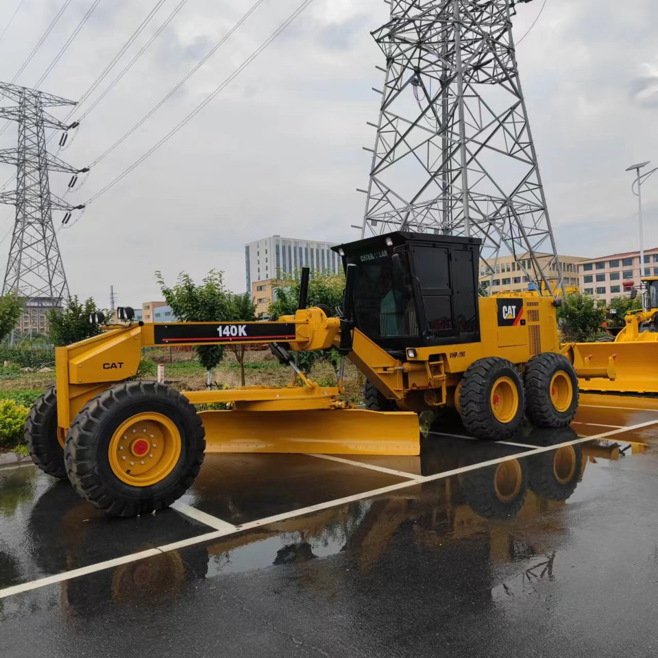 CATERPILLAR 140K - Niveleuse: photos 2 CATERPILLAR 140K - Niveleuse: photos 2