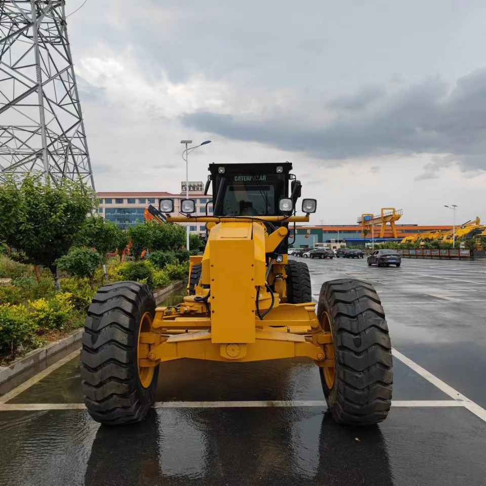 CATERPILLAR 140K - Niveleuse: photos 4 CATERPILLAR 140K - Niveleuse: photos 4