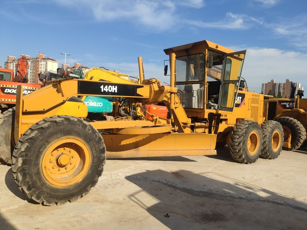 Caterpillar 140H - Niveleuse: photos 2 Caterpillar 140H - Niveleuse: photos 2