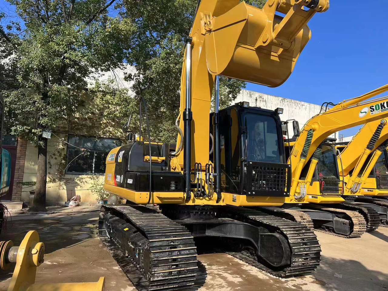 Caterpillar 320D - Pelle sur chenille: photos 3 Caterpillar 320D - Pelle sur chenille: photos 3