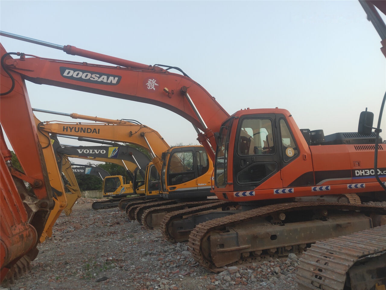Doosan DH300LC-7 - Pelle sur chenille: photos 4 Doosan DH300LC-7 - Pelle sur chenille: photos 4