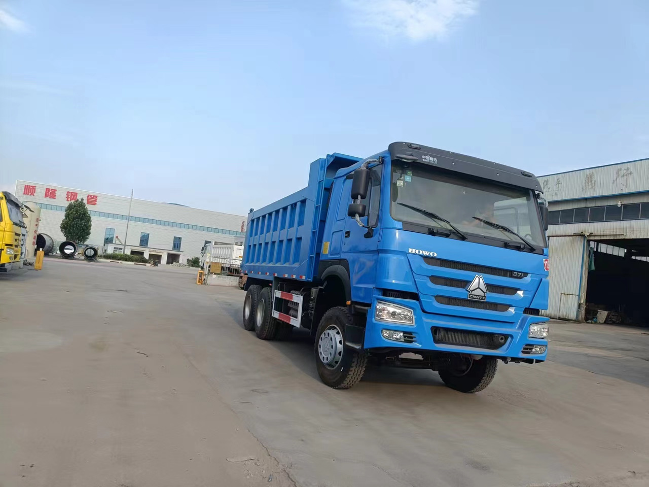 HOWO 371 6X4 - Camion benne: photos 3 HOWO 371 6X4 - Camion benne: photos 3