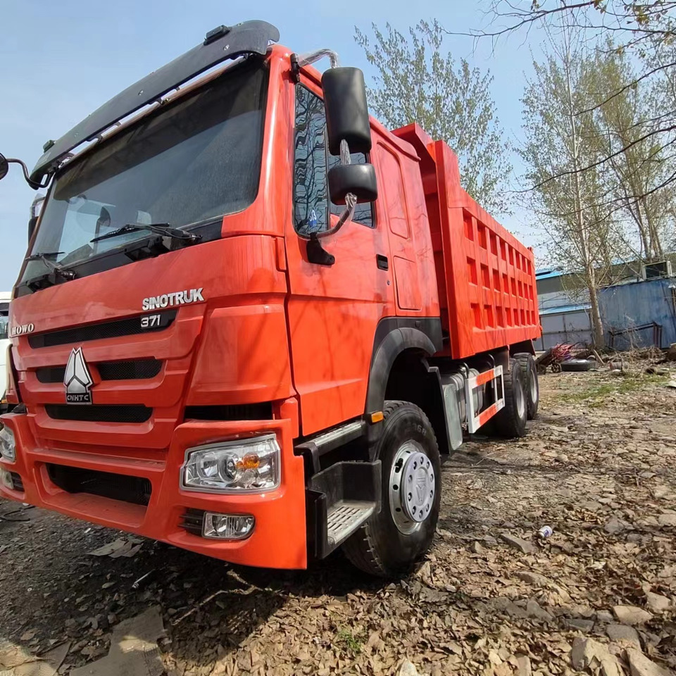 HOWO 371 6X4 - Camion benne: photos 4 HOWO 371 6X4 - Camion benne: photos 4