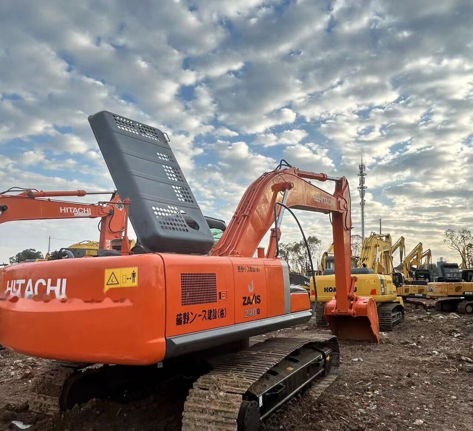Hitachi ZX240 - Pelle sur chenille: photos 2 Hitachi ZX240 - Pelle sur chenille: photos 2