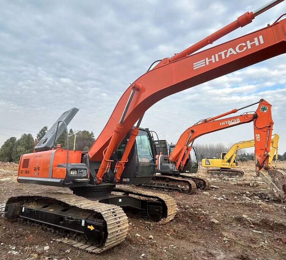 Hitachi ZX240 - Pelle sur chenille: photos 4 Hitachi ZX240 - Pelle sur chenille: photos 4