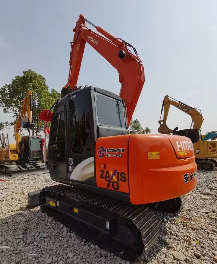 Hitachi ZX70 - Pelle sur chenille: photos 3 Hitachi ZX70 - Pelle sur chenille: photos 3