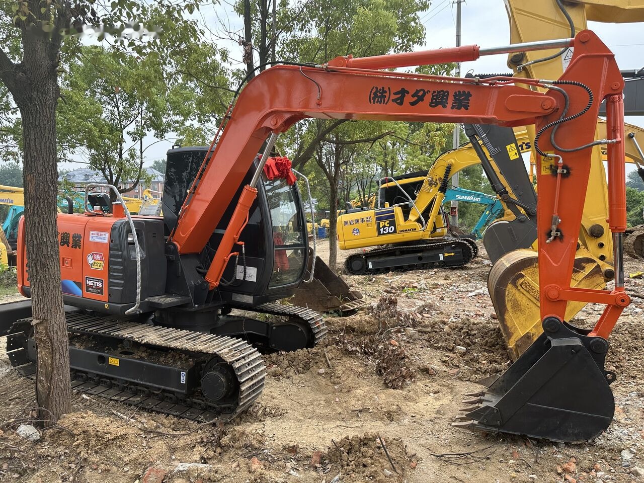 Hitachi ZX70 - Pelle sur chenille: photos 4 Hitachi ZX70 - Pelle sur chenille: photos 4