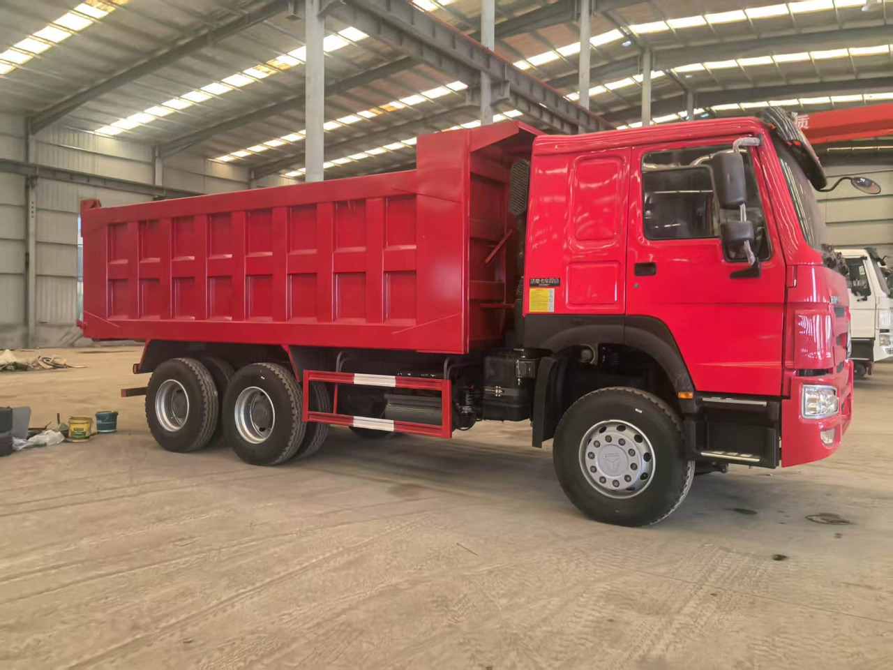 Howo 371 NEW - Camion benne: photos 2 Howo 371 NEW - Camion benne: photos 2