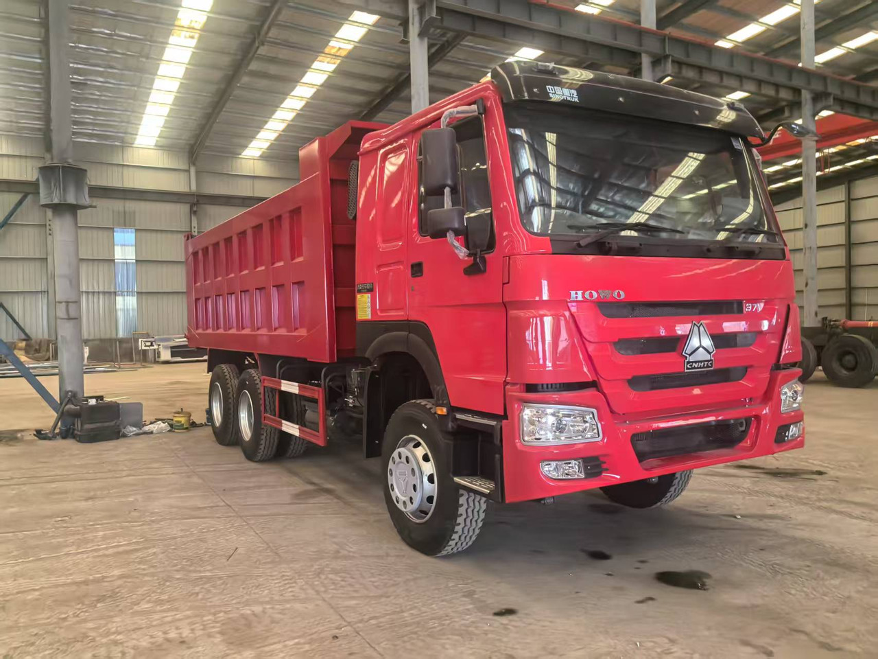 Howo 371 NEW - Camion benne: photos 1 Howo 371 NEW - Camion benne: photos 1