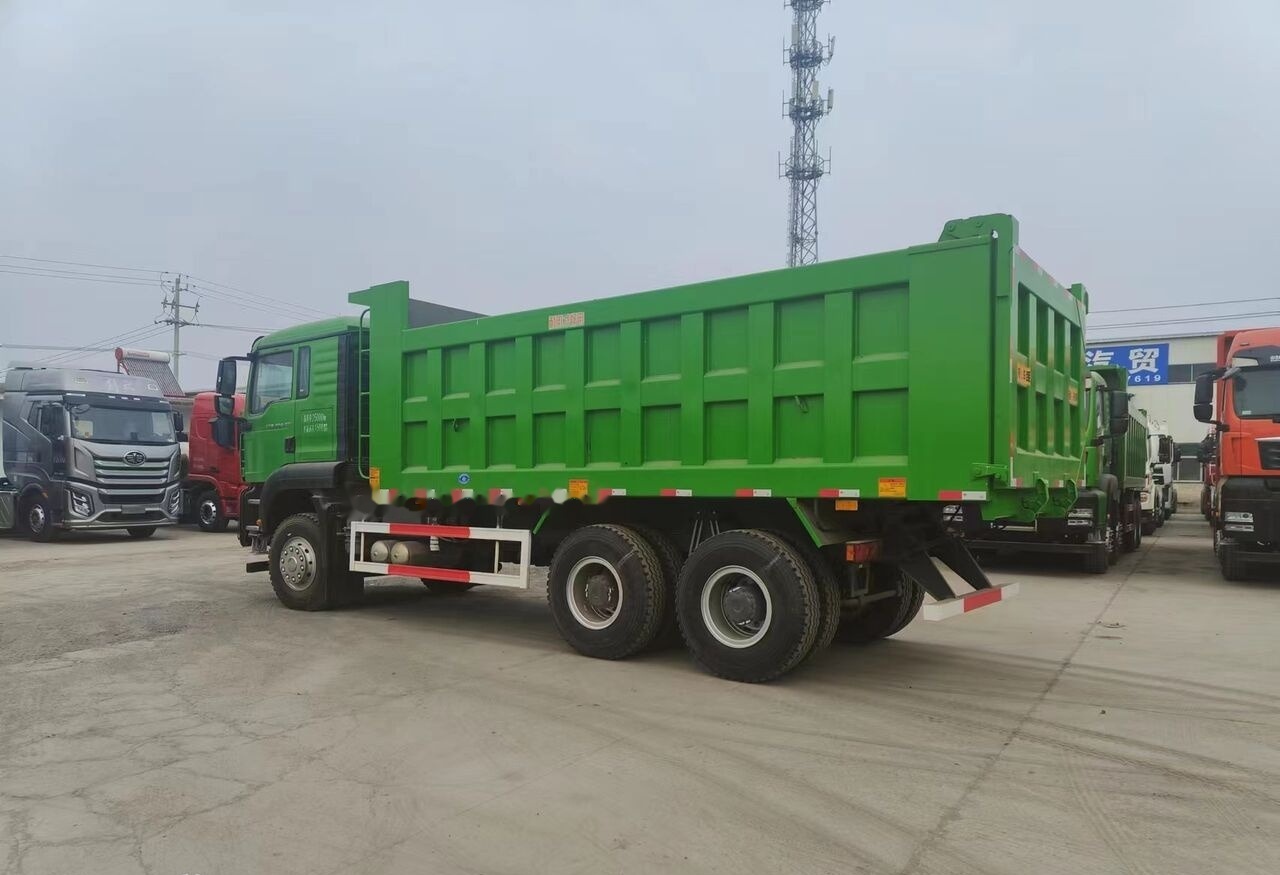 Howo G7W - Camion benne: photos 1 Howo G7W - Camion benne: photos 1