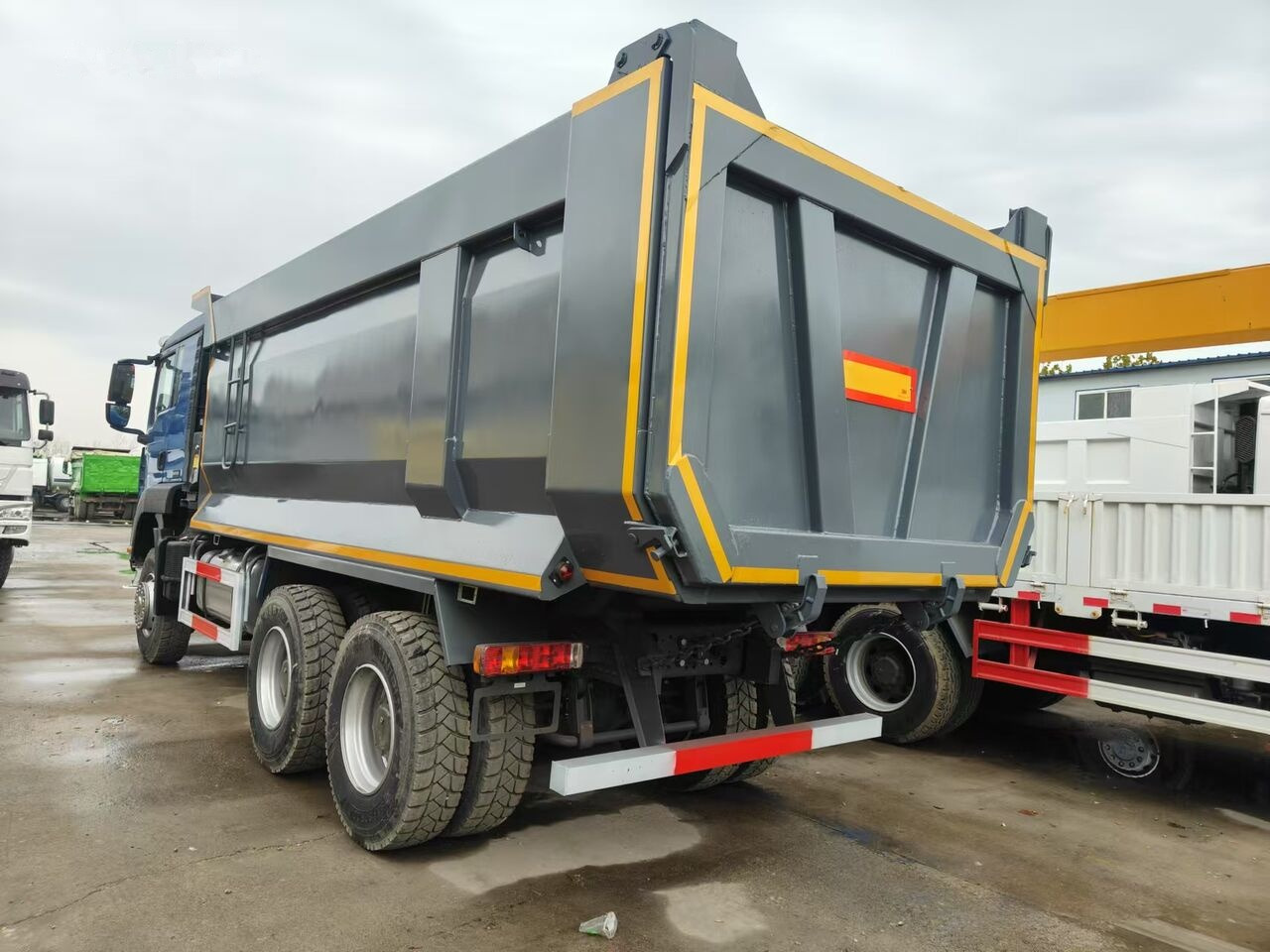 Howo TX 450 - Camion benne: photos 2 Howo TX 450 - Camion benne: photos 2