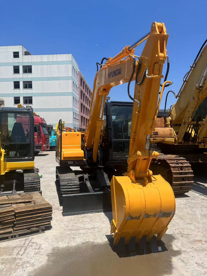 Hyundai R80-7 - Mini pelle: photos 5 Hyundai R80-7 - Mini pelle: photos 5
