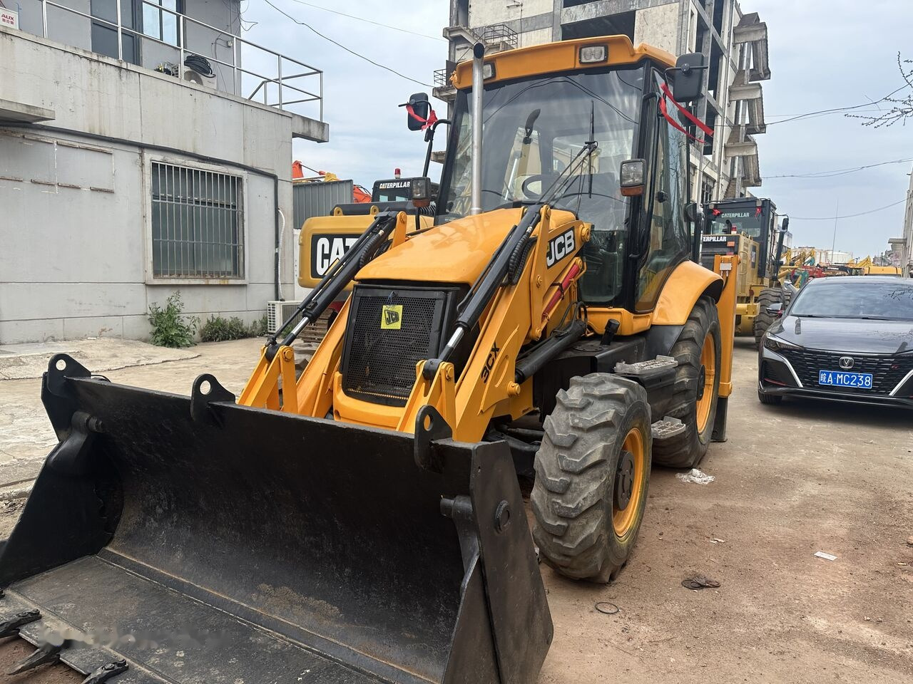 JCB 3CX - Tractopelle: photos 3 JCB 3CX - Tractopelle: photos 3