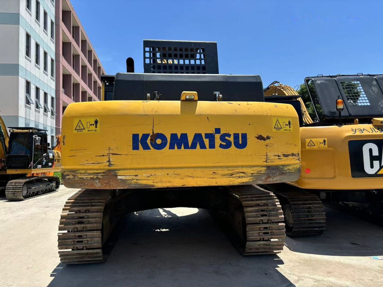 Komatsu PC400-8 - Pelle sur chenille: photos 1 Komatsu PC400-8 - Pelle sur chenille: photos 1