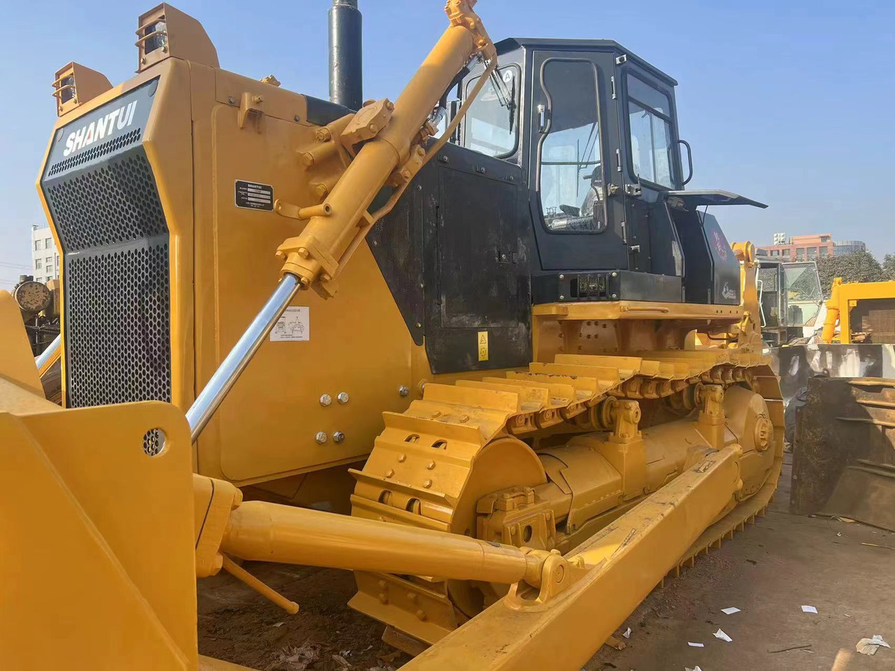 Shantui SD32 - Bulldozer: photos 3 Shantui SD32 - Bulldozer: photos 3