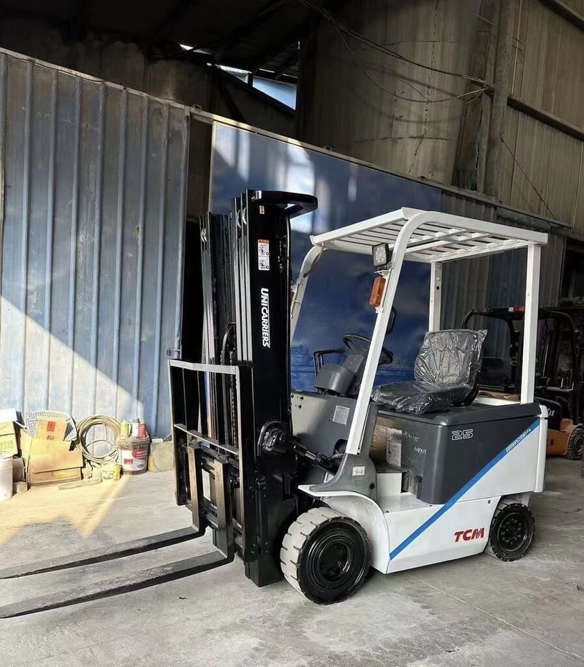 Chariot élévateur électrique TCM FD25-7: photos 6