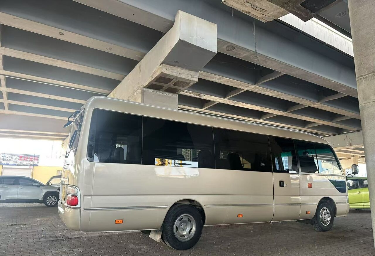 Toyota - Bus interurbain: photos 5 Toyota - Bus interurbain: photos 5
