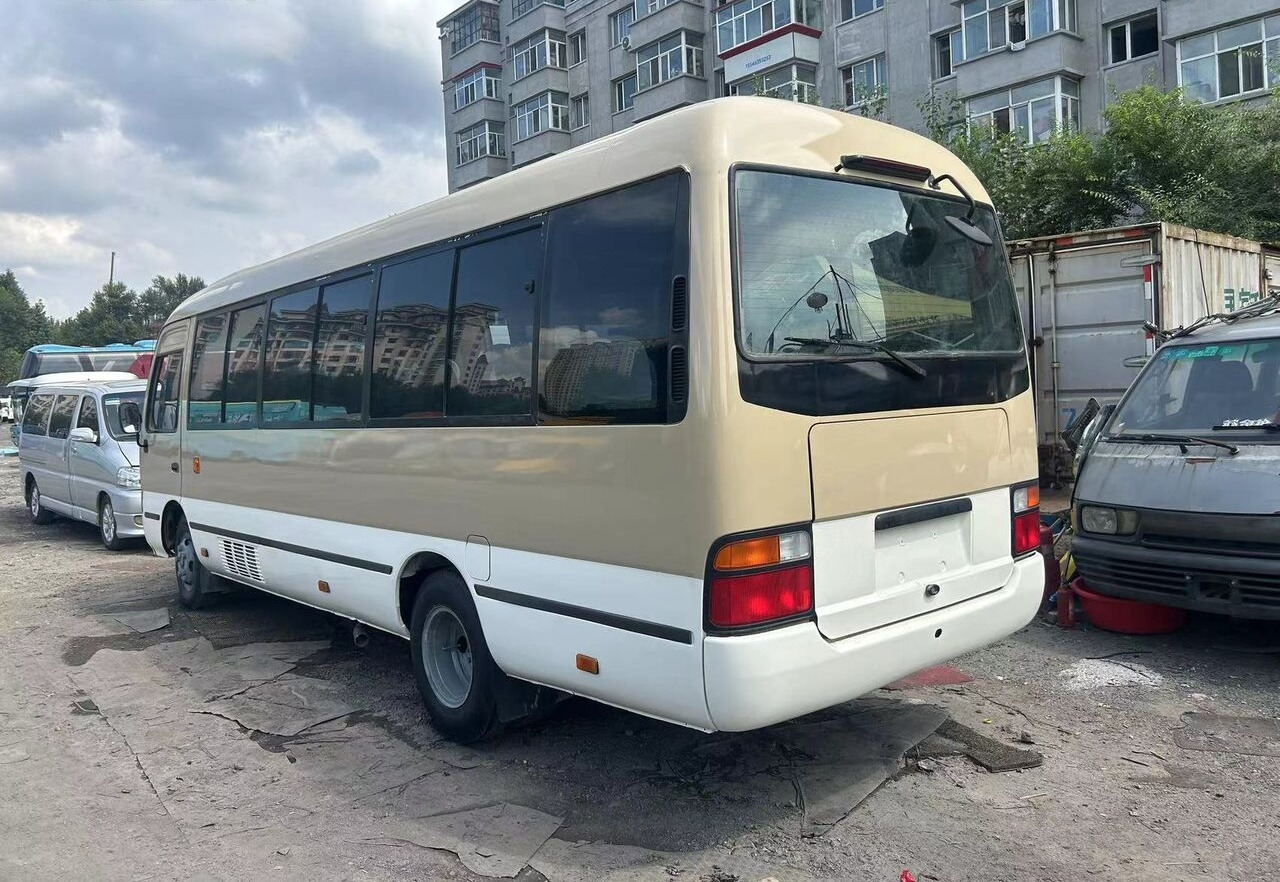 Toyota Coaster 1HZ - Bus interurbain: photos 2 Toyota Coaster 1HZ - Bus interurbain: photos 2
