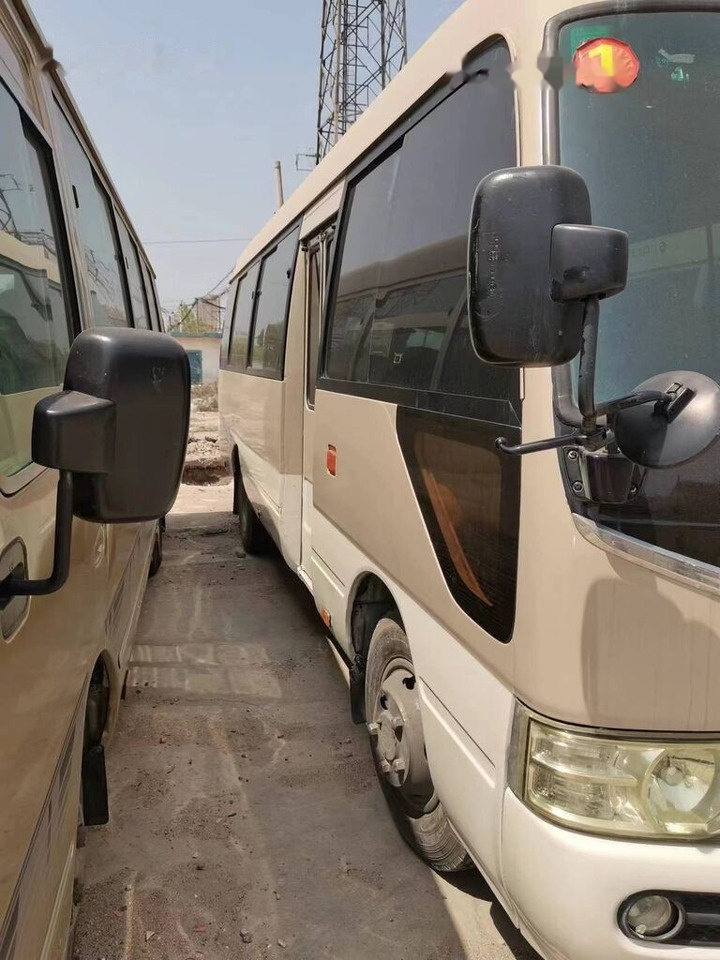 Toyota Coaster - Bus urbain: photos 1 Toyota Coaster - Bus urbain: photos 1