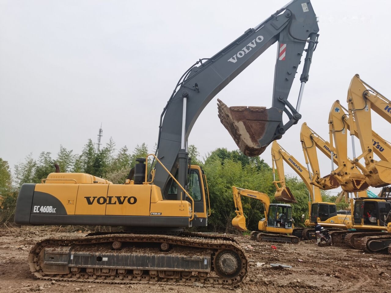 Volvo EC460BLC - Pelle sur chenille: photos 1 Volvo EC460BLC - Pelle sur chenille: photos 1