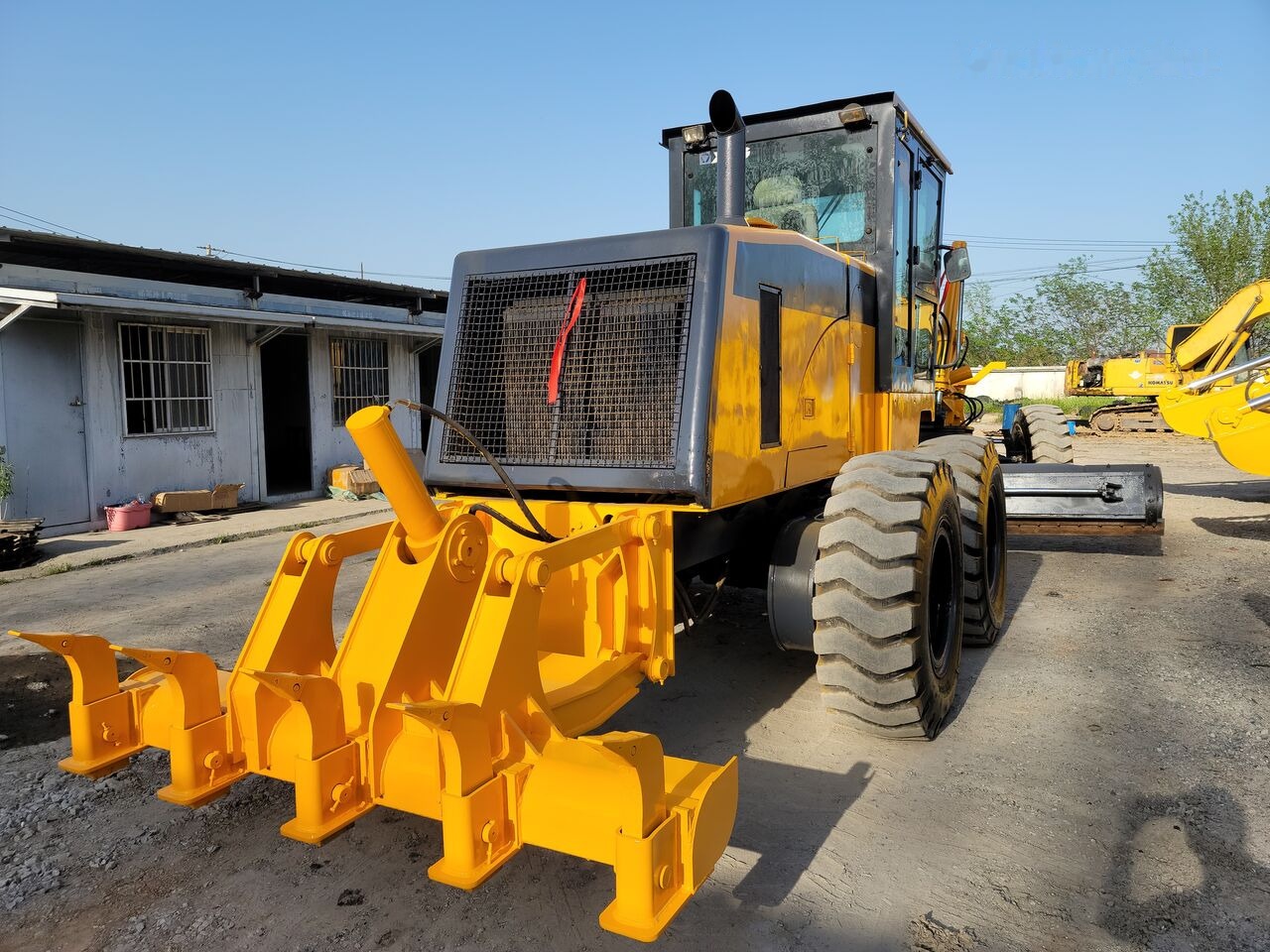 XCMG GR180 - Niveleuse: photos 3 XCMG GR180 - Niveleuse: photos 3