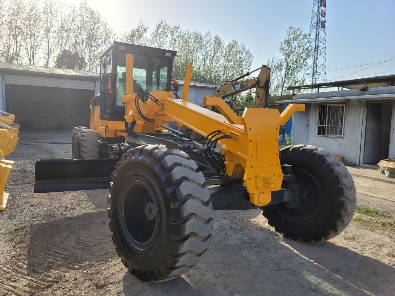 XCMG GR180 - Niveleuse: photos 2 XCMG GR180 - Niveleuse: photos 2