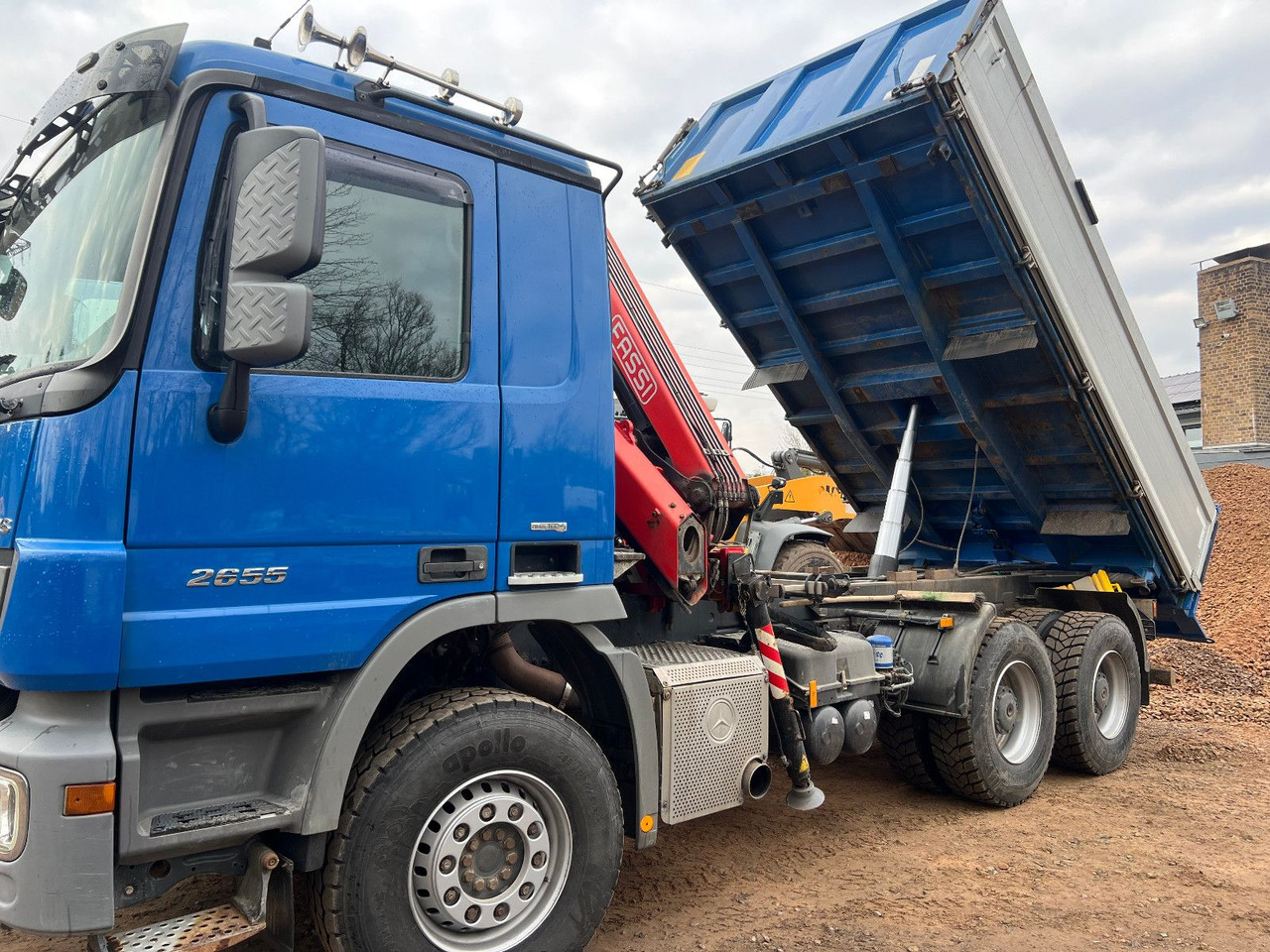 Mercedes-Benz 2655 TOP Mercedes-Benz 2655 TOP - Camion benne, Camion grue: photos 1 Mercedes-Benz 2655 TOP Mercedes-Benz 2655 TOP - Camion benne, Camion grue: photos 1