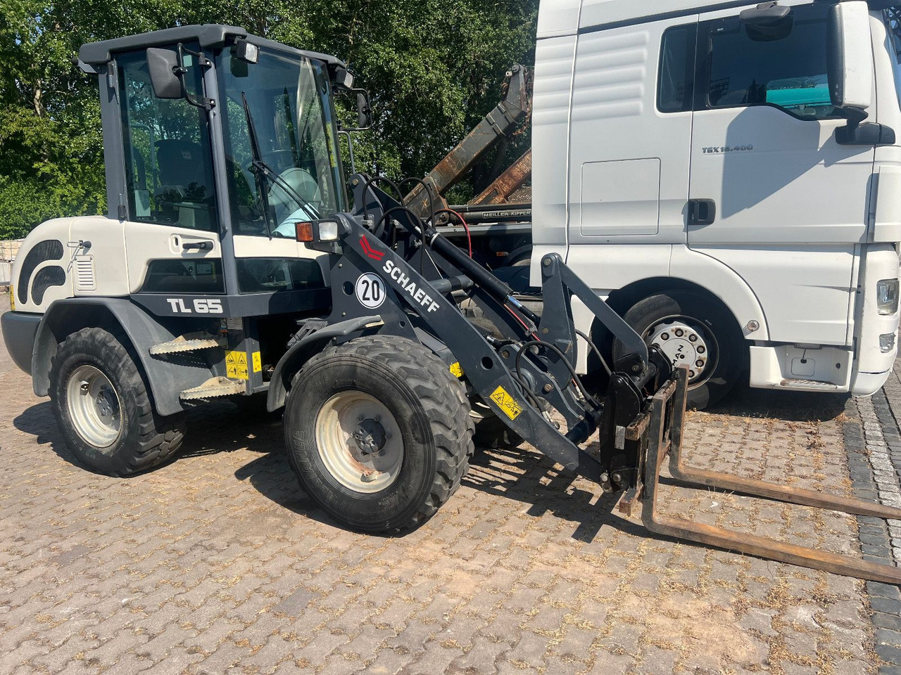 Terex TL 65 - Chargeuse sur pneus: photos 1 Terex TL 65 - Chargeuse sur pneus: photos 1