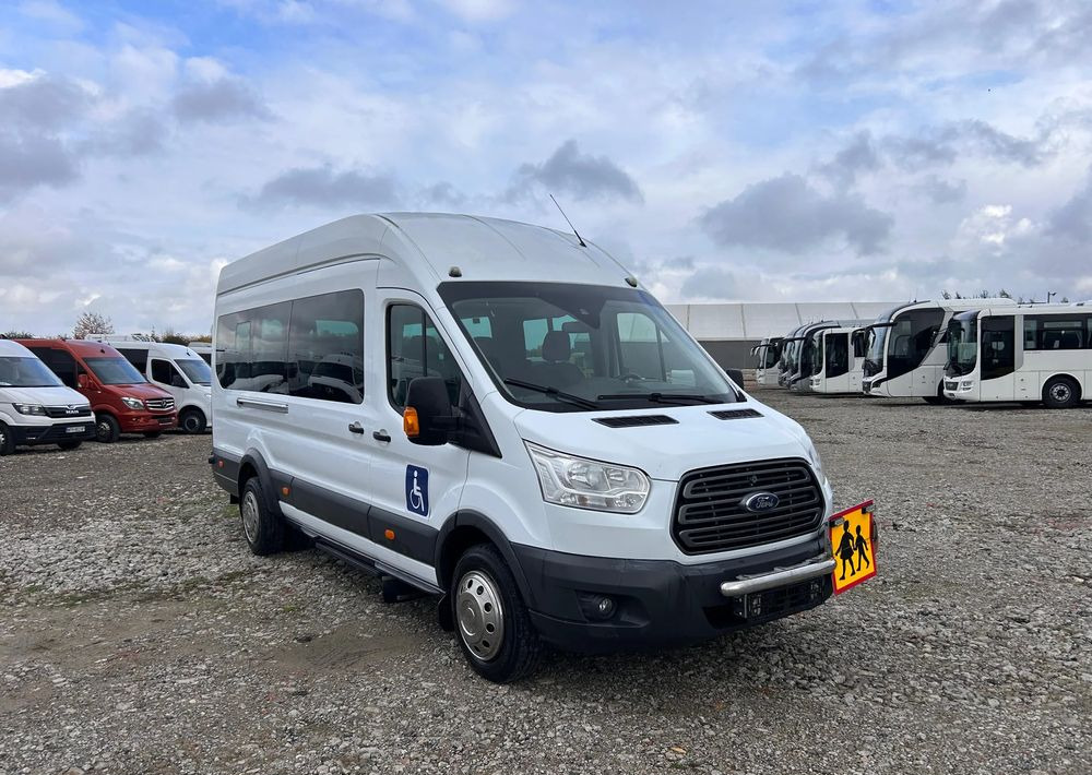 Ford Transit - Minibus, Transport de personnes: photos 1 Ford Transit - Minibus, Transport de personnes: photos 1