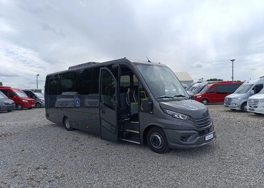 Iveco Mercus Daily 70C21 - Minibus, Transport de personnes: photos 3 Iveco Mercus Daily 70C21 - Minibus, Transport de personnes: photos 3