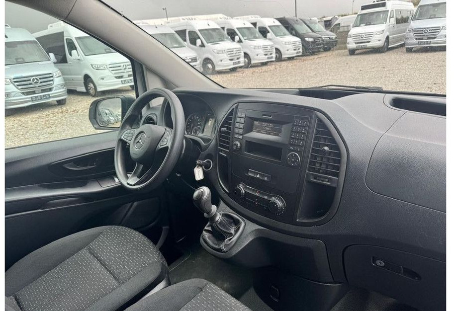 Utilitaire double cabine Mercedes-Benz Vito: photos 14