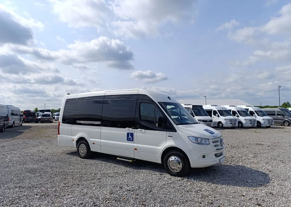 Mercedes-Benz eSprinter - Minibus, Bus électrique: photos 2 Mercedes-Benz eSprinter - Minibus, Bus électrique: photos 2