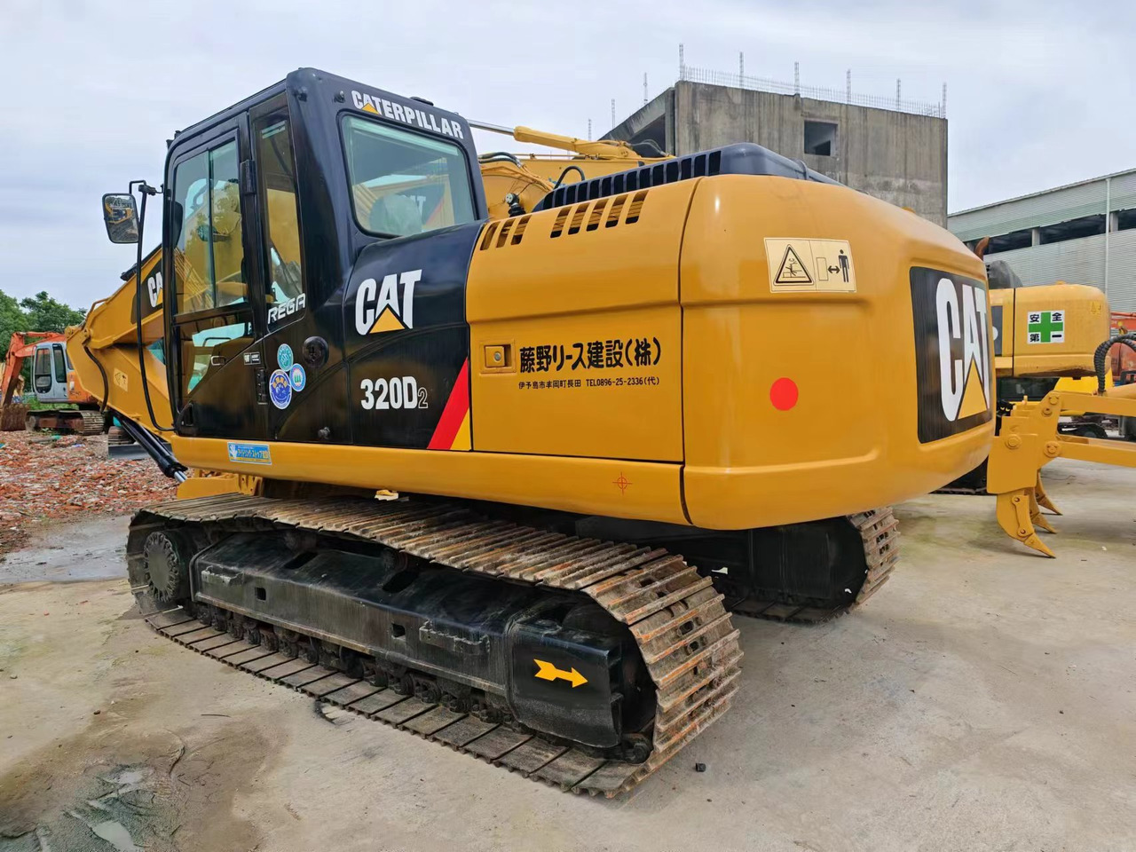 CAT 320D 320D2 320 - Pelle sur chenille: photos 3 CAT 320D 320D2 320 - Pelle sur chenille: photos 3