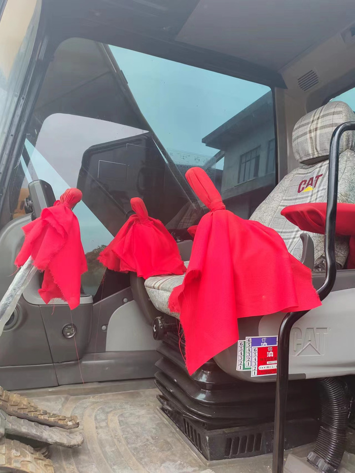 Pelle sur chenille CAT 320D: photos 6